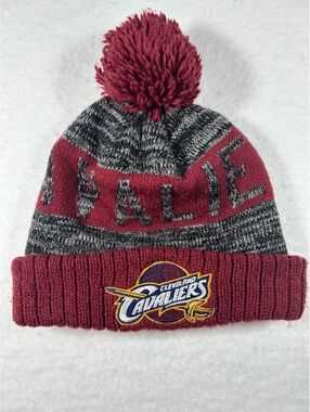 Mitchell & Ness Cleveland Cavaliers Pom Pom Beanie Hat
